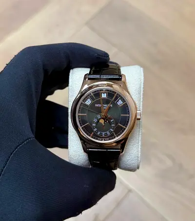 Patek Philippe Annual Calendar Men’s Watch 1:1 Clone With Box And Card