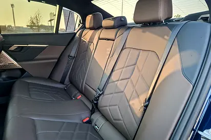 2024 BMW 5-SERIES 缩略图 12