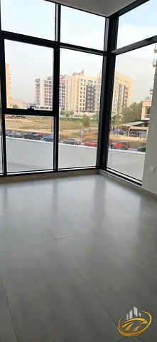 Elegant unit | Premium Amenities | Ready to move