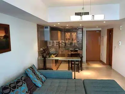 Fully Furnished |Close to Metro & Beach|Vacant