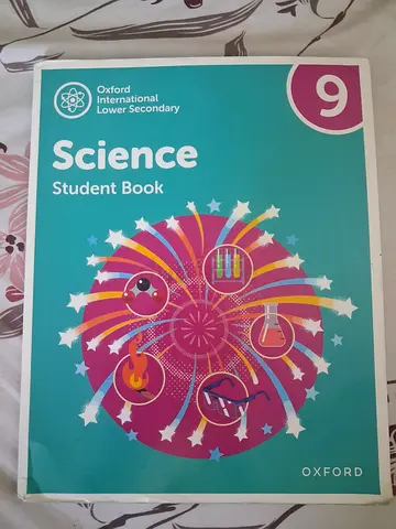 (Year 8 science book) Oxford International Lower Secondary Science Student Book - Level 9