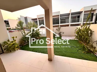 Modern 3BR + MAID Townhouse for Rent – MIDDLE UNIT - READY TO MOVE