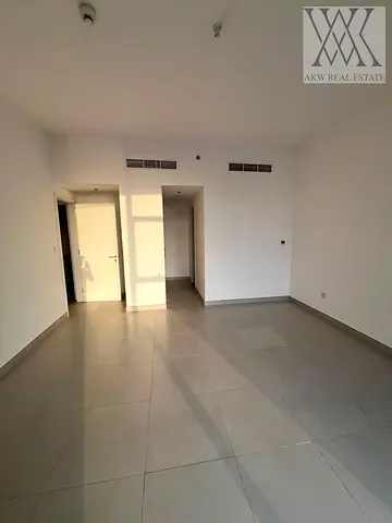 SPACIOUS SIZE | BRIGHT UNIT | WELL MAINTAIN