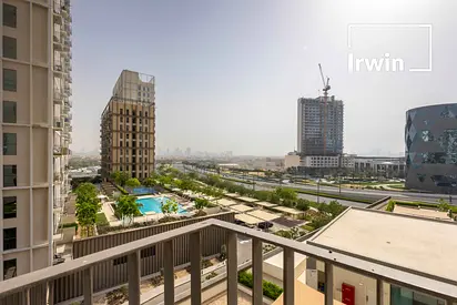 Bigger Layout | Corner Unit | Near Park and Mall