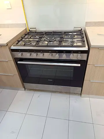 Siemens Freestanding 5Burner Gas Cooking Range 90x60cm