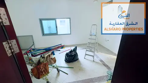 Stop here! Only one studio apartment available in Rashidiya 1 on Sheikh Khalifa Street. Separate ki