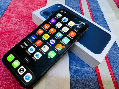 iPhone 17 Pro Max 512GB AppleCare+ Exp 05/2026.
