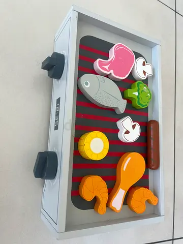 Wooden Play Grill with Food Pieces - Pretend BBQ Set