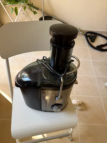 Kuvings / Centrifugal Juice Extractor - Still in new condition