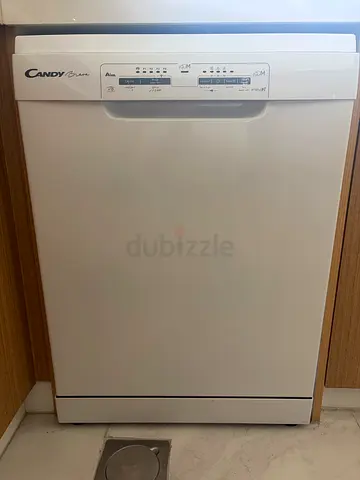 Candy Brava Dishwasher – Excellent Condition