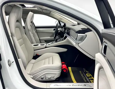 صورة مصغرة 14 لـ 2018 Porsche PANAMERA