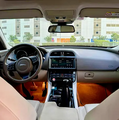 2017 Jaguar XE 照片 5