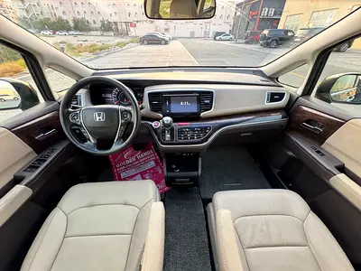 صورة 10 لـ 2016 Honda ODYSSEY