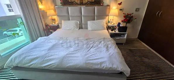 Super king upholstered bed with padded headboard and storage base - light grey with mattres