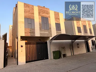 <*>Very Big 5 Master Rooms with Built-in Wardrobes<*>Roof-Top Sitting Area<*>Ready to Move<*>Laundr
