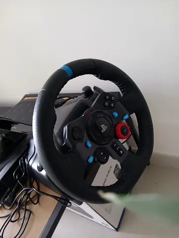 Logitech G29 Driving Force Racing Wheel