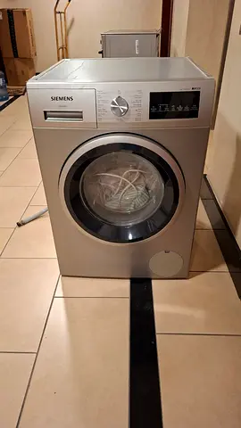 Siemens iQ 300 washing machines 9kg washer latest model same like new condition