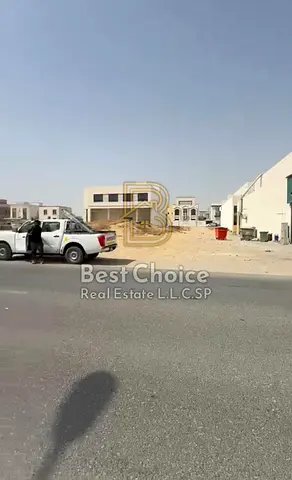 أرض تجارية مميزة للبيع في الحوشي – تصريح أرضي + 1