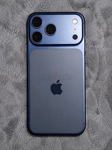 iPhone 17 pri Max - Blue, 10/10 condition