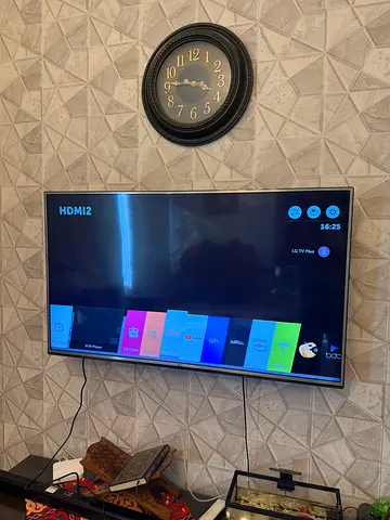 LG 55” 4K UHD Smart TV – Excellent Condition