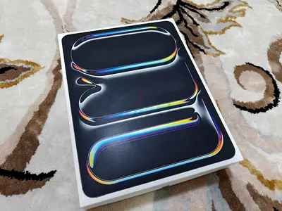 ipad pro 13 inch M5 256 gb WiFi and cellular