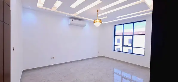 فيلا واسعة 5 غرف مع مجلس وغرفة خادمة في الحليو 2