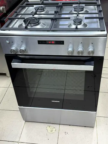 Siemens Freestanding Gas Cooker with Oven - Stainless Steel