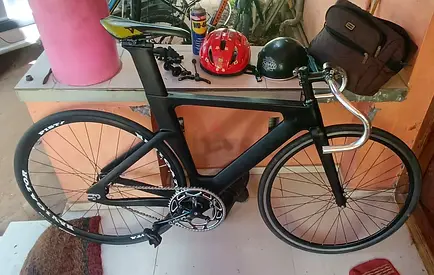 Carbon fiber track bike Matte Black Racing Bike with Drop Handlebars and Navigator Wheels