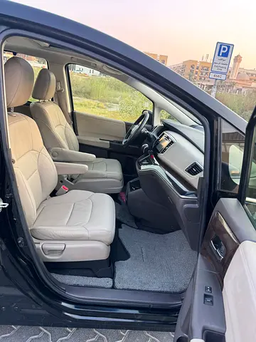 صورة 15 لـ 2016 Honda ODYSSEY