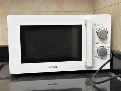 Kenwood Compact Microwave Oven - Good Working Condition