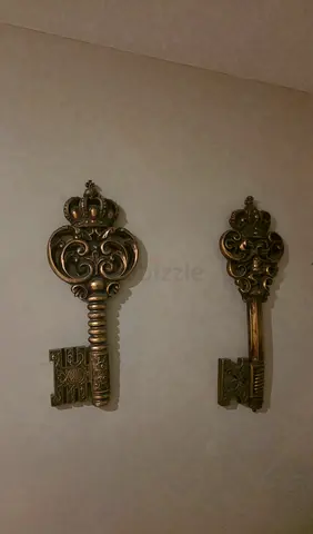 Pair of Vintage Decorative Brass Keys - Wall Hangings
