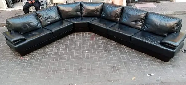Large Black Leather L-Shaped Corner Sofa - 6-Seater