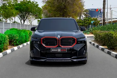2025 BMW XM 照片 2