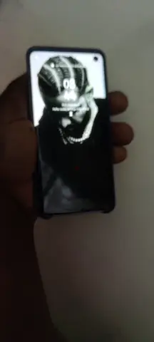 Original Samsung Galaxy S10...only screen half dead pixels ..rest is fine...functions as normally up