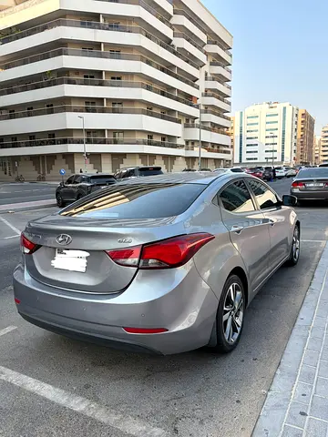 صورة 9 لـ 2015 Hyundai ELANTRA