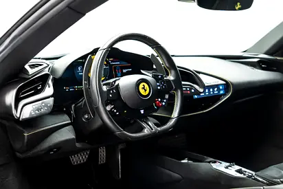 2021 Ferrari SF90 STRADALE — фото 8
