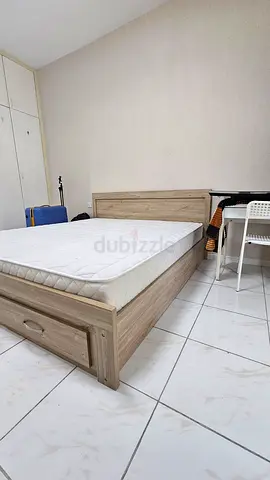 King size Bed with pocket spring matress(25cm) for sale. Almost like new!