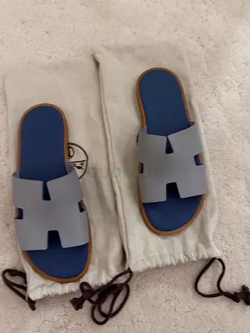 Men’s Hermes slippers