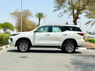 2021 Toyota FORTUNER — фото 7
