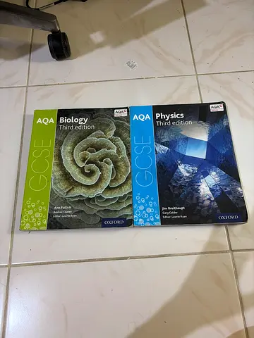 AQA GCSE Biology & Physics Third Edition Textbooks (Good condition)