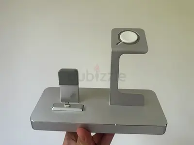2-in-1 Silver Charging Stand for iPhone (lightning), and Apple Watch