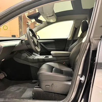 2024 Tesla Model Y Standard — zdjęcie 6