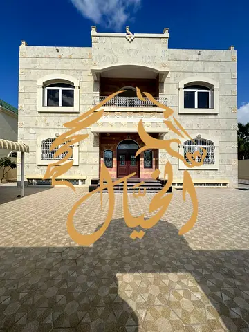 🏡 فيلا مميزة للبيع – الغبيبة، الشارقة