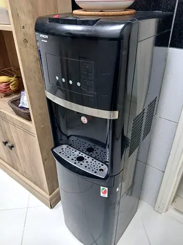 Hitachi freestanding water dispenser - black, working condition