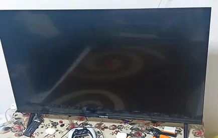 Nikai Smart LED TV with Remote