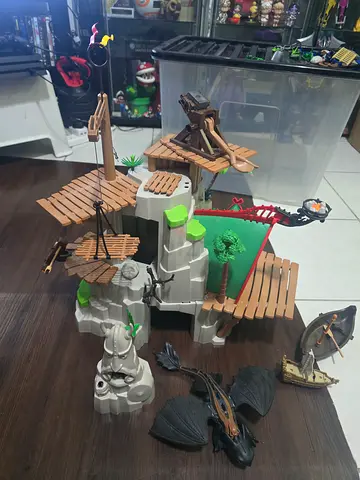 Playmobil Medieval Castle/Dragon Playset - Good Used Condition