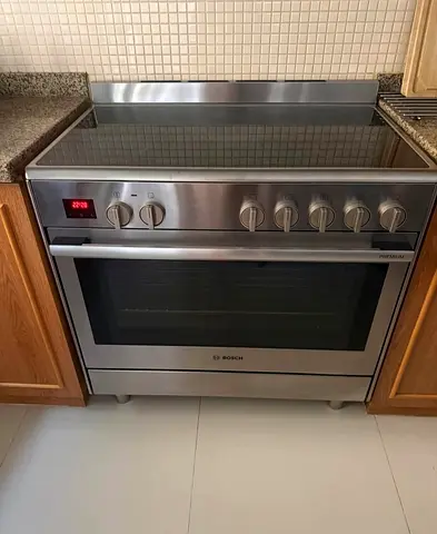 Bosch 8 series Electric Cooker 5 Burner 90 cm freestanding