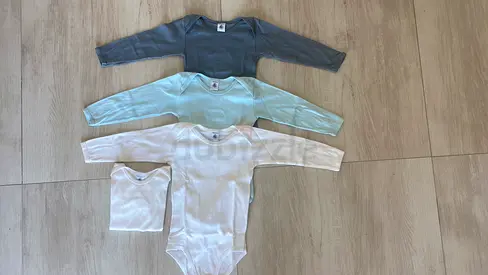 Pack of 3 Baby Bodysuits (New/Good Condition)