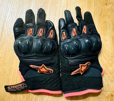 Protective Gloves