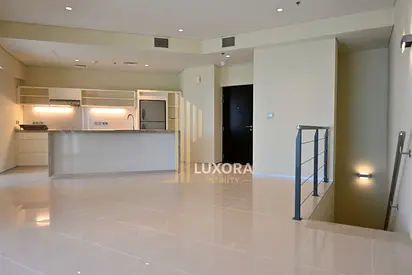 Luxury 2BR | | High Floor | | Next to Metro | | SZR View